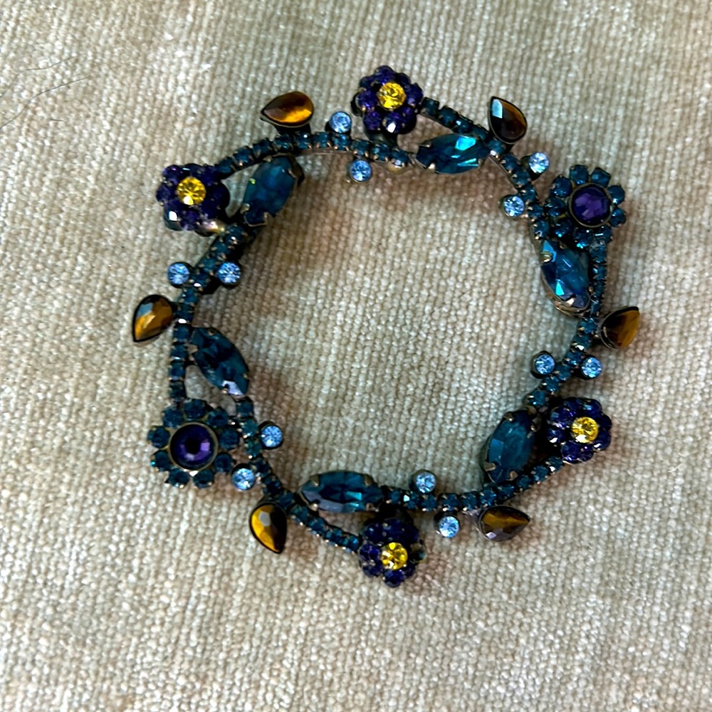 Sorrelli brooch pin